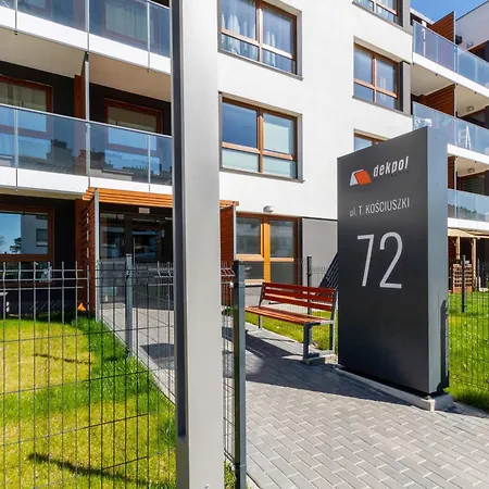 Modern With Parking And Balcony In By Renters