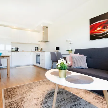 Modern With Parking And Balcony In By Renters *